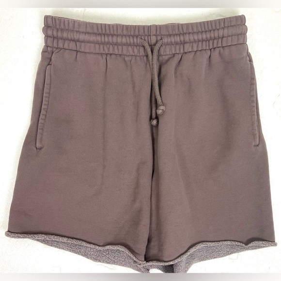 Aritzia TNA Cozy Fleece Boyfriend Sweat Shorts - Picture 6 of 14